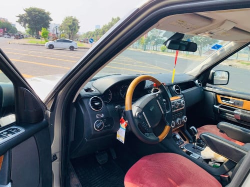 LAND ROVER DISCOVERY4(បង់រំលស់)