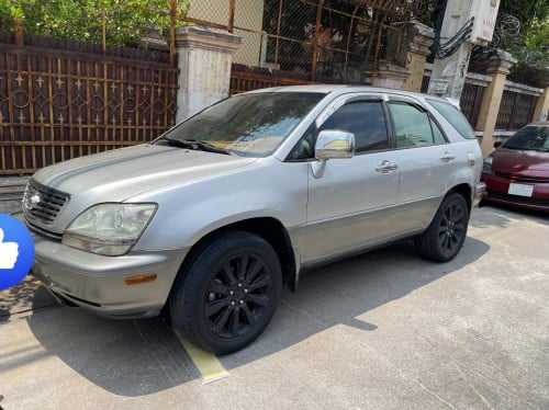 Lexus 99 ប៉ុងពី​ ម្ចាស់ដេីម​ ឡានថ្មី