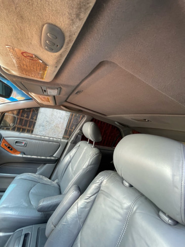 Lexus 99 ប៉ុងពី​ ម្ចាស់ដេីម​ ឡានថ្មី