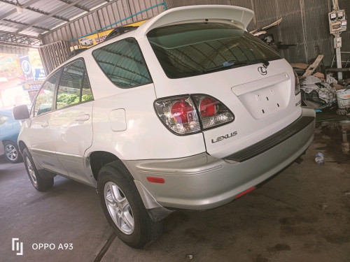 Lexus, RX300ឡានក្រដាស់ពន្នខ្ចៅខ្ចង់ថ្មីអត់បុកអត់ប៉ះអត់ច្រេះ,ឡានរៀបចំរួចហើយ។