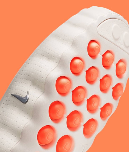 NIKE MTND