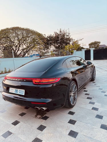 Porsche Panamera 4S Excutive 2.9 មាសុីនជំនាន់ថ្មី
