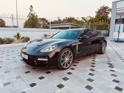 Porsche Panamera 4S Excutive 2.9 មាសុីនជំនាន់ថ្មី