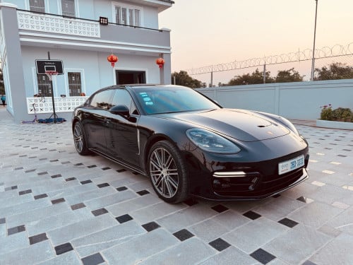 Porsche Panamera 4S Excutive 2.9 មាសុីនជំនាន់ថ្មី