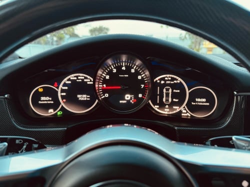 Porsche Panamera 4S Excutive 2.9 មាសុីនជំនាន់ថ្មី