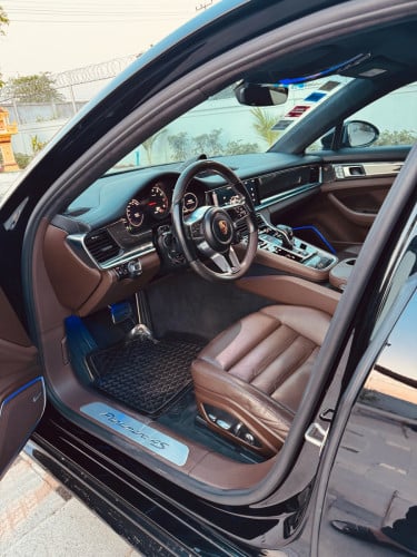Porsche Panamera 4S Excutive 2.9 មាសុីនជំនាន់ថ្មី