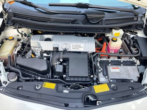 Prius 2014 Option 3 ឡានស្អាតលាស់