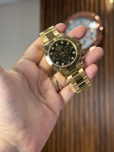 ROLEX Daytona 18K Yellow Gold 40mm 116528