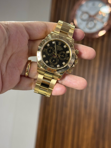 ROLEX Daytona 18K Yellow Gold 40mm 116528