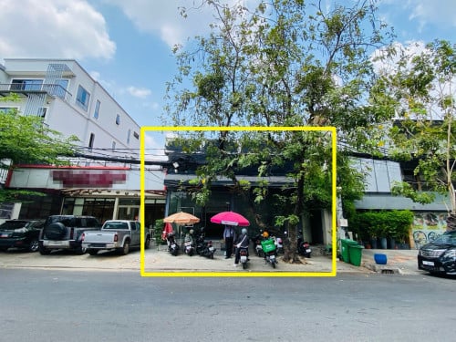 Shop For Rent In Bassac Lane near Norodom Blvds