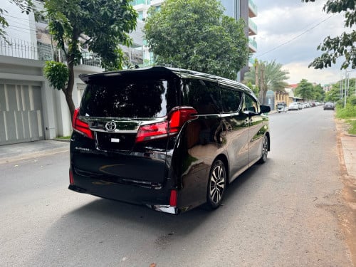 Toyota Alphard 2021