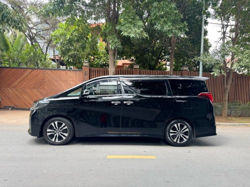 Toyota Alphard 2021