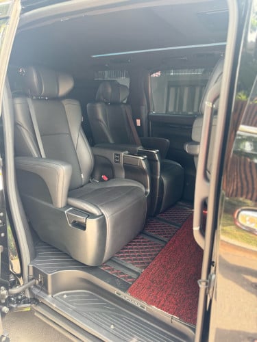 Toyota Alphard 2021