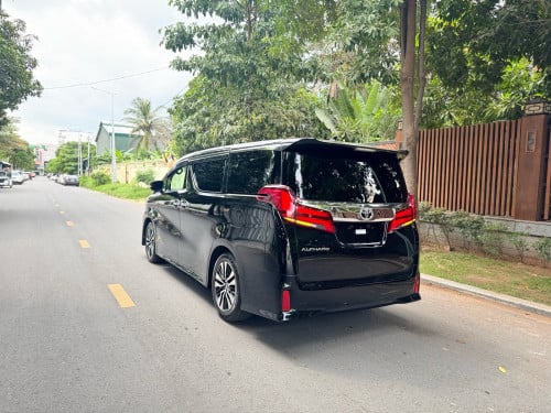 Toyota Alphard 2021