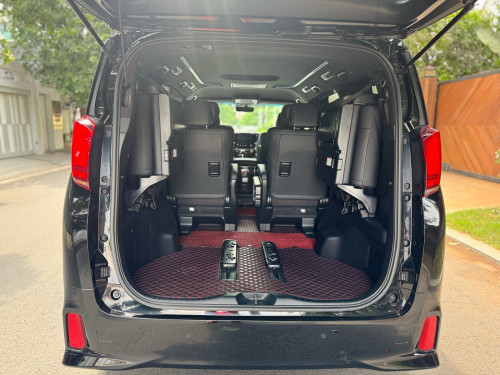 Toyota Alphard 2021