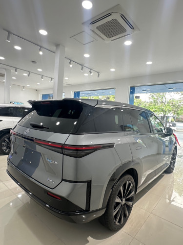 TOYOTA BZ3X