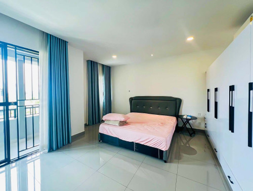 Twin Villa for rent at borey ChipMong 271