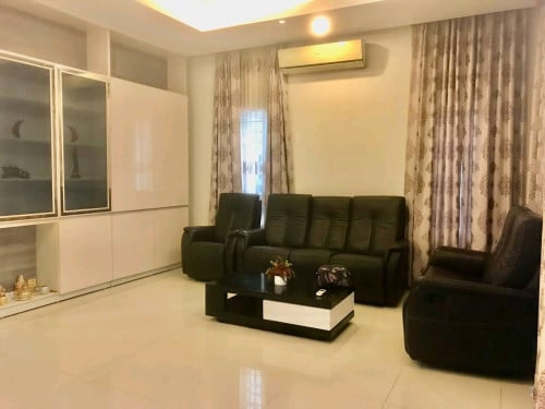 Twins Villa For Rent / Borey Peng Huoth Bueng Snor