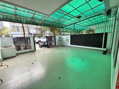 Western-Twin Villa 4 Bedrooms for RENT near AEON Mall 2_Sen Sok