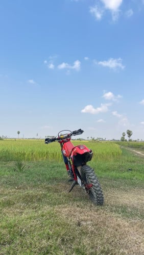 XR 250c  2000$