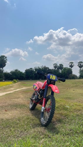 XR 250c  2000$