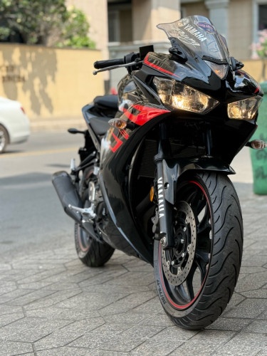 Yamaha R3