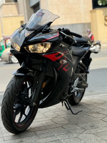 Yamaha R3