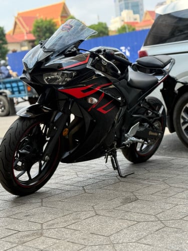 Yamaha R3