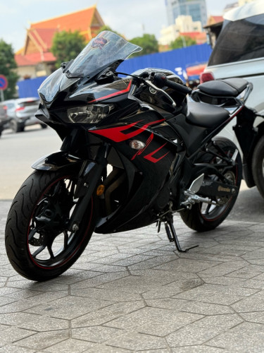 Yamaha R3