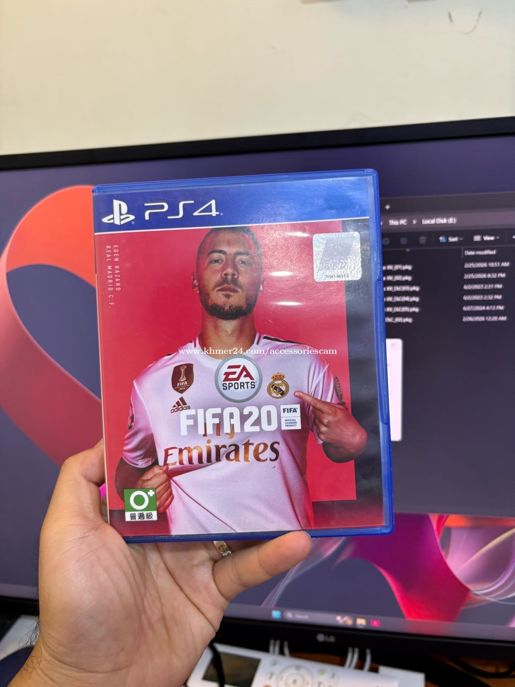 Disc PS4 ស្អាតៗ