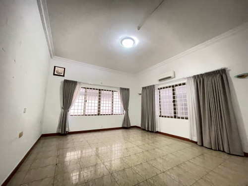 វីឡាសម្រាប់ជួល នៅបឹងកេងកង១ មានអាងទឹក