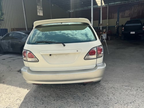 ឡានលក់