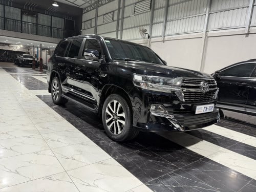 លក់​ 019 Full option Grand turning V6 សាំង​ ម្ចាស់ដេីម​ផ្ទាល់​ ថ្នាំ​សុីនមួយជុំ​ទាំងកាង