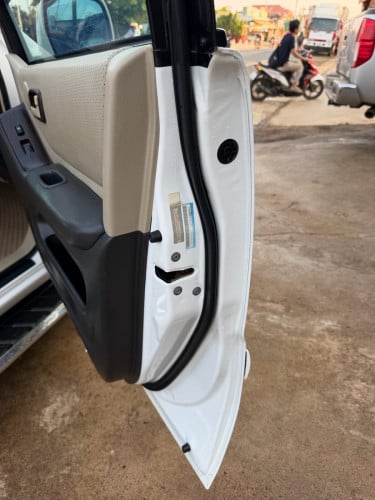 ឆ្នាំ03 ប៉ុង2 V6 ស្អាតលំដាប់មេឡាន
