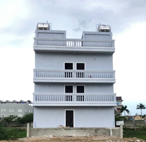 ផ្ទះលំហែលក់បន្ទាប់ តម្លៃ 16**** ចរចាបានបងបង ទំហំ 9m*27