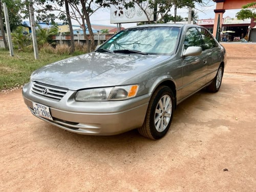 លក់ប្រញ៉ាប់លុយ​ 99 ឡានថ្មី