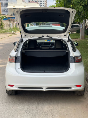 លក់ CT 200H ឆ្នាំ 2011 Full Premium