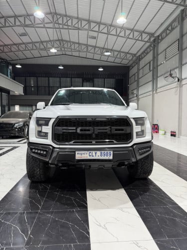 លក់​ F-150 Raptor 018 full option ថ្នាំ​សុីនមួយជុំ​ ម្ចាស់ដេីម​ផ្ទាល់​