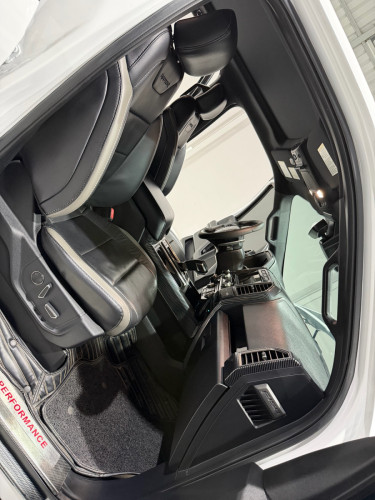 លក់​ F-150 Raptor 018 full option ថ្នាំ​សុីនមួយជុំ​ ម្ចាស់ដេីម​ផ្ទាល់​