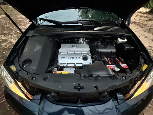 សួរស្តីខ្ញុំចង់លក់ឡានLexusRX330ឆ្នាំ2004ប៉ុង1Half Full Optionតំលៃ18900$ចរចារប្រភេទឡានស្អាតរៀបចំហើយ