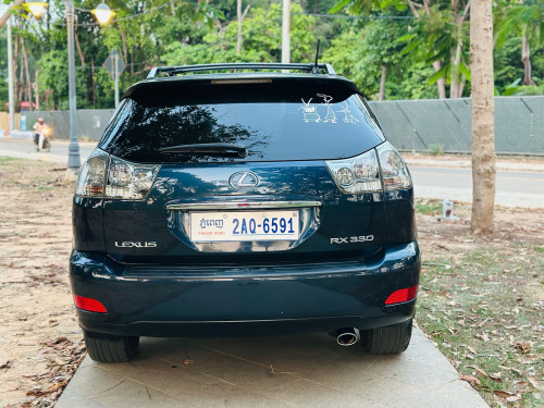 សួរស្តីខ្ញុំចង់លក់ឡានLexusRX330ឆ្នាំ2004ប៉ុង1Half Full Optionតំលៃ18900$ចរចារប្រភេទឡានស្អាតរៀបចំហើយ