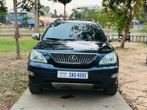 សួរស្តីខ្ញុំចង់លក់ឡានLexusRX330ឆ្នាំ2004ប៉ុង1Half Full Optionតំលៃ18900$ចរចារប្រភេទឡានស្អាតរៀបចំហើយ