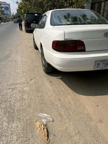 ឡានលក់toyota Camry 95