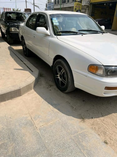 ឡានលក់toyota Camry 95