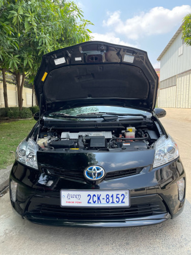 លក់Toyota Prius Persona Option 3 ឆ្នាំ​ 2013