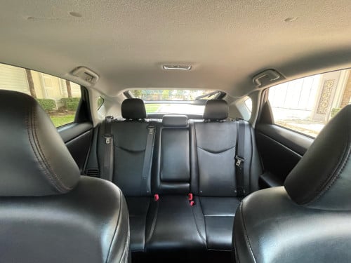 លក់Toyota Prius Persona Option 3 ឆ្នាំ​ 2013
