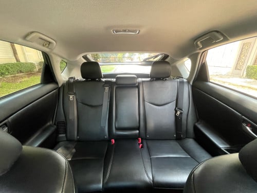 លក់Toyota Prius Persona Option 3 ឆ្នាំ​ 2013