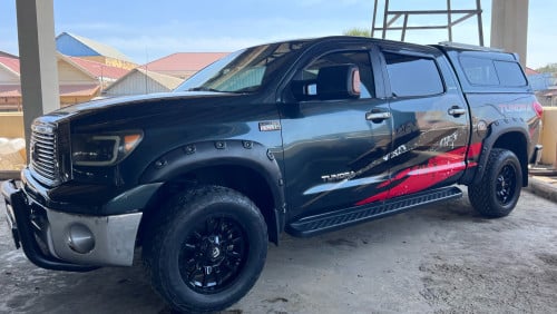 ខ្ញុំត្រូវការលក់ឡាន ម៉ាក់ Toyota Tundra ផលិតឆ្នាំ2007