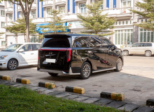 GAC GN8 2024 (ស្លាកលេខ) មួយទឹកដូចថ្មី តម្លៃ​ $48500 ចចារ