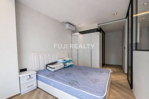 13rd floor 1 Bedroom for rent at Time Square 5